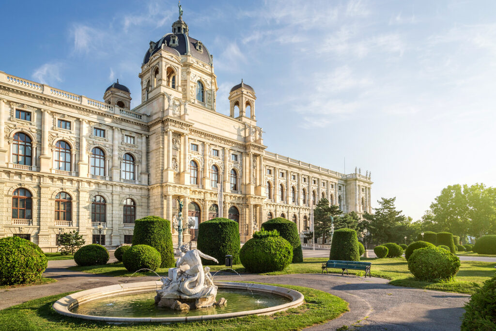 Muzeum Historii Sztuki w Wiedniu to nie jedyne muzeum warte Waszego czasu podczas wycieczki po austriackiej stolicy. Na zdjęciu Muzeum Historii Naturalnej w Wiedniu.