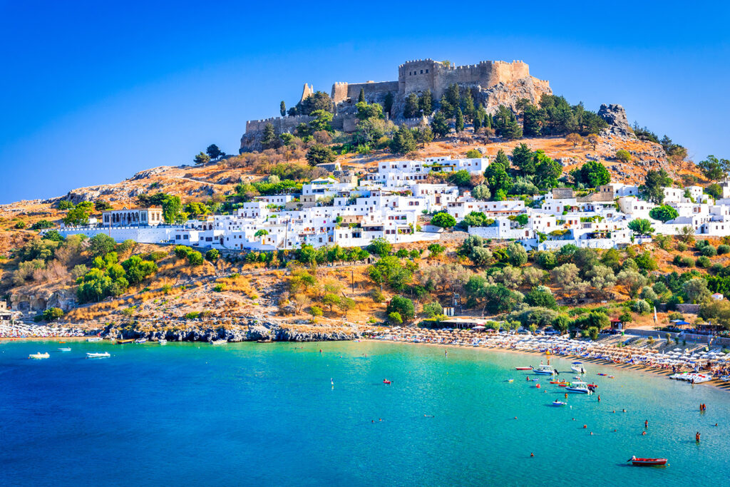 Lindos to drugie najczęściej odwiedzane miasto na Rodos.