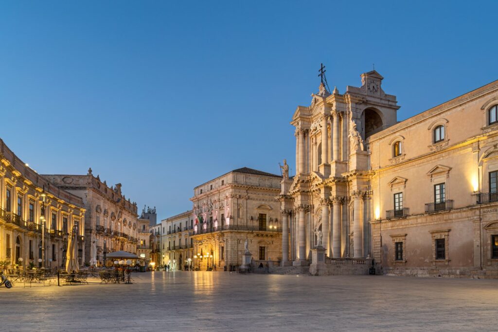 Barokowa katedra przy Piazza Duomo na Ortygii