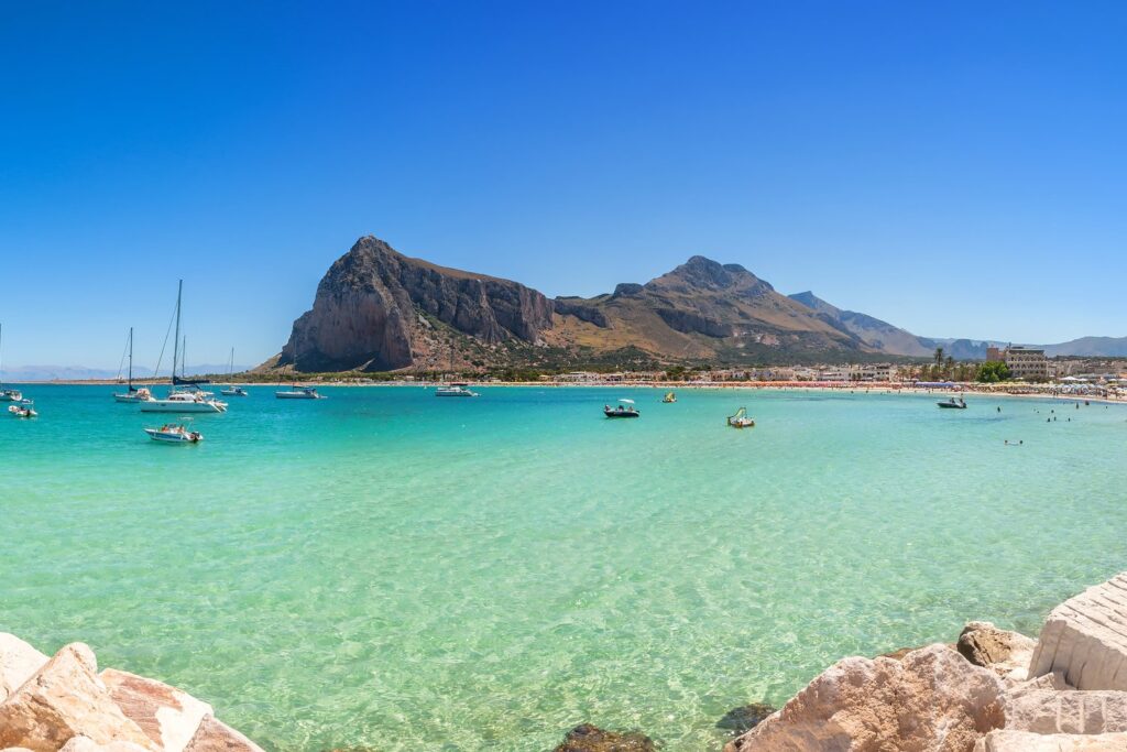 Plaża w San Vito Lo Capo to jedna z najpiękniejszych na Sycylii