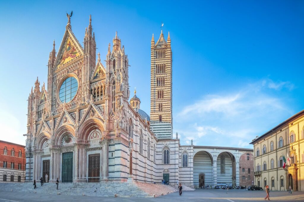 Katedra w Sienie na Piazza del Duomo.
