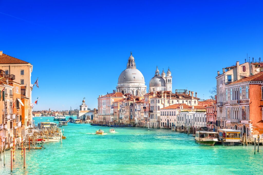 Bazylika Santa Maria della Salute nad Canal Grande w Wenecji.